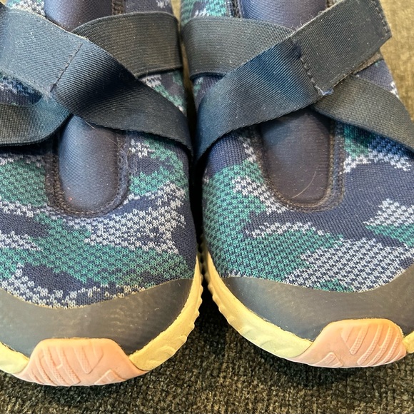 Adidas Womens  FortaRun Size 5.5 - Picture 4 of 8